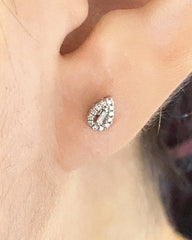#LVNA2024 | Dainty Classic Pear Halo Stud Diamond Earrings 14kt