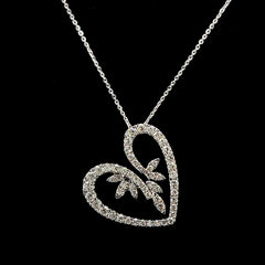 #LVNA2024 | Heart Baguette Diamond Necklace 18kt
