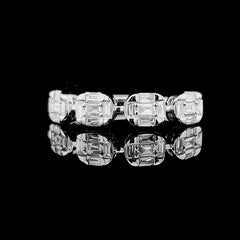 #LVNA2024 |  Oval Baguette Half Eternity Diamond Ring 18kt