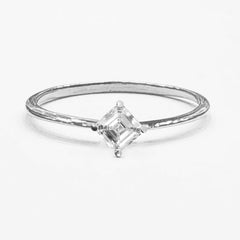 ANDREA | 0.25ct Asscher Cut Solitaire Diamond Engagement Ring 14kt