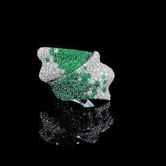 LVNA Signatures™️ | Large Green Emerald Gemstones Diamond Ring 18kt