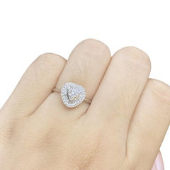 Classic Heart Baguette Paved Diamond Ring 18kt