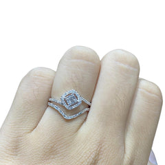 #BuyNow | Square Stacked Creolle Diamond Ring 14kt
