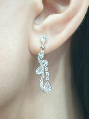 #LVNA2024 | Baguette Pear Deco Dangling Diamond Earrings 14kt