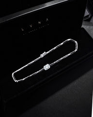1.24ct H VS2 Emerald Cut Solitaire Unisex Diamond Bracelet 18kt IGI Certified | #LVNA2024
