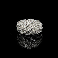 #LoveIVANA | Curved Half Eternity Unisex Millionaire’s Diamond Ring 18kt