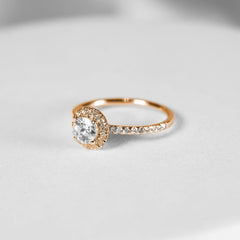 AMALIA | 0.30ct Round Center Halo Paved Diamond Engagement Ring 14kt