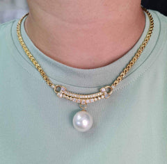 #TheSALE | Golden Bar Pearl Diamond Necklace 18kt