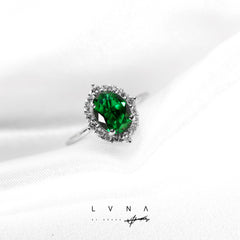 #LVNA2024 | Art Deco Oval Green Emerald Diamond Ring 18kt