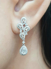 CLEARANCE BEST | Pear Deco Diamond Earrings 14kt