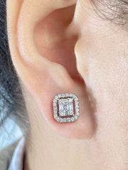 #LVNA2024 | Medium Emerald Halo Diamond Stud Earrings 14kt