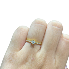 CLR | 0.64cts F VVS Round Brilliant Diamond Engagement Ring 14kt