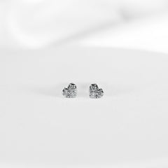 #LVNA2024 | Dainty Heart Diamond Earrings 14kt
