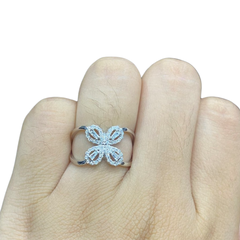 Butterfly Baguette Diamond Ring 18kt