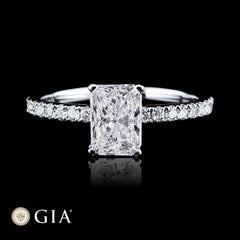 1.50ct+ Radiant Cut Diamond Engagement Ring 18kt | GIA Certified