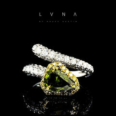 LVNA 签名 2.58 克拉艳彩绿色钻石中心密镶螺旋戒指 18 克拉
