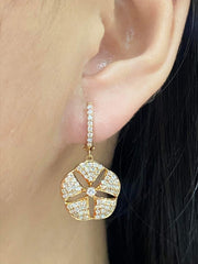 #LVNA2024 | Golden Star Paved Dangling Diamond Earrings 18kt