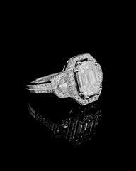 #LVNA2024 | Halo Emerald Crescent Moon Paved Diamond Ring 18kt