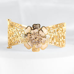 Golden Mother of Pearl Blooming Flower Diamond Bracelet Bangle 18kt | Editor’s Pick