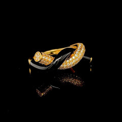 #LVNA2024 | Crossover Knot Paved Diamond Ring 18kt