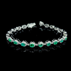 #LVNA2024 | Green Colombian Gemstone Halo Paved Diamond Bracelet 18kt