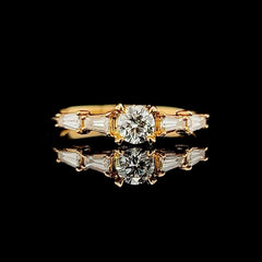 0.90cts G VS2 Round Baguette Paved Diamond Engagement Ring 18kt