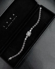#LVNA2024 | LVNA Signatures Unisex 18kt Emerald Tennis Eternity Diamond Bracelet