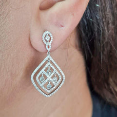 #TheSALE | Cluster Shape Dangling Diamonds Earrings 18kt