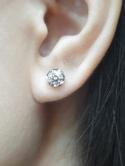 #LVNA2024 | 1.40cts IJ I1 Round Solitaire Stud Diamond Earrings 18kt