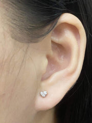 #LVNA2024 | Dainty Heart Diamond Earrings 14kt