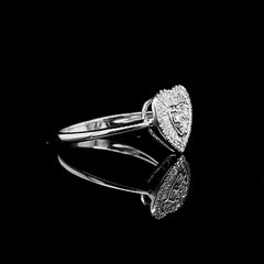#LVNA2024 | Classic Heart Baguette Diamond Ring 14kt