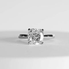 1.50ct+ Cushion Cut Diamond Engagement Ring 18kt | GIA Certified