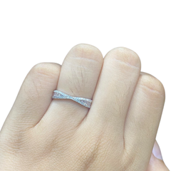 #LoveTeamLVNA | Half Eternity Promise Diamond Ring 14kt
