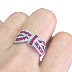 #TheSALE | Ribbon Natural Red Ruby Gemstones Diamond Ring 18kt