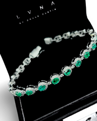 #LVNA2024 | LVNA Signatures Green Colombian Emerald Gemstones Half Eternity Diamond Bracelet 18kt