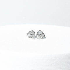 Heart Dainty Stud Diamond Earrings 18kt