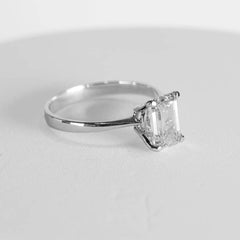 #PREORDER | 2.63cts I VS2 Emerald Cut Diamond Engagement Ring 18kt IGI Certified
