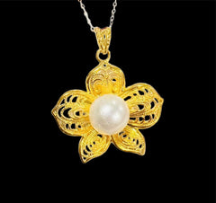 GLD | 18K Golden Flower Pearl Necklace Classic Chain 18”