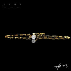 LVNA Signatures Diamond Bezel Center Bar Bracelet 18kt