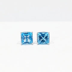 #LoveLVNA | Square Blue Topaz Diamond Earrings 18kt