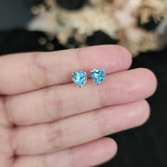 Blue Heart Gemstones Topaz Diamond Earrings 18kt