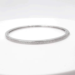 Round Paved Bangle Diamond Bracelet 18kt