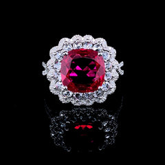 #LVNA礼品 | Diamantes 红宝石光环垫形钻石戒指 14 克拉