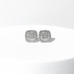 Cushion Stud Diamond Earrings 18kt