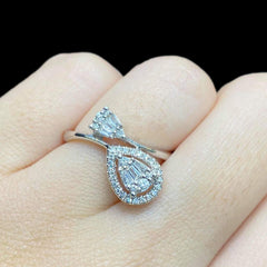#LVNA2024 |  Teardrop Cluster Shape Diamond Ring 14kt
