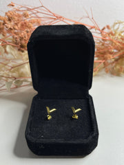 GLD | 18K Golden V Studs Earrings