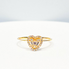 Golden Classic Heart Baguette Diamond Ring 14kt