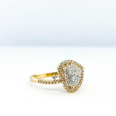 Golden Tilted Heart Diamond Ring 14kt