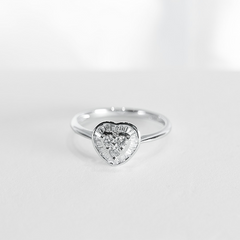 #LVNA2024 | Classic Baguette Heart Diamond Ring 18kt