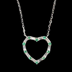 #LVNA2024 | Heart Green Emerald Gemstones Diamond Baguette Necklace 18kt